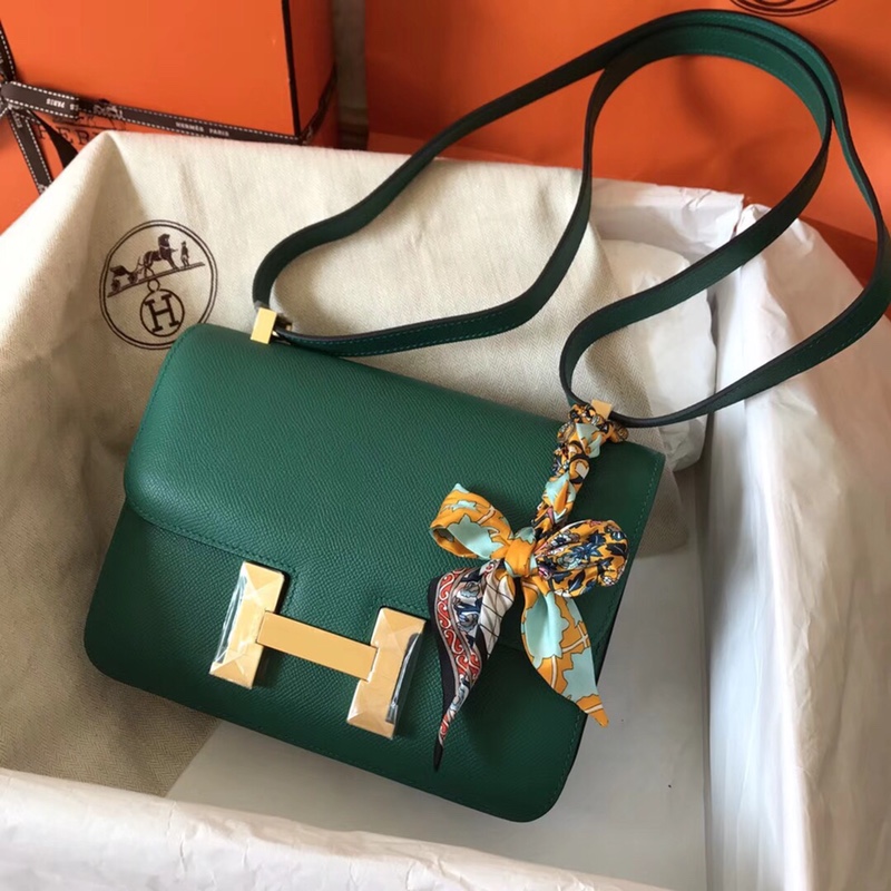 Hermes Constance 24cm Shoulder Bag In Vert Emeraude Epsom Leather